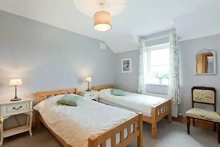 B&B Ash House