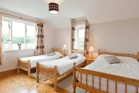 B&B Ash House 3*