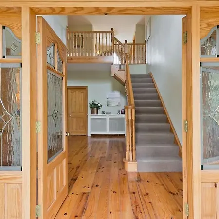 Ash House * Calverstown