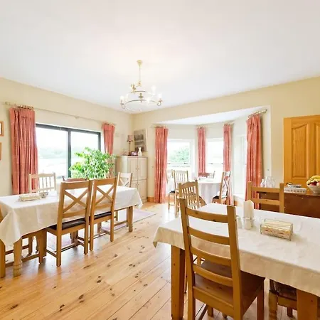 Ash House Bed & Breakfast *