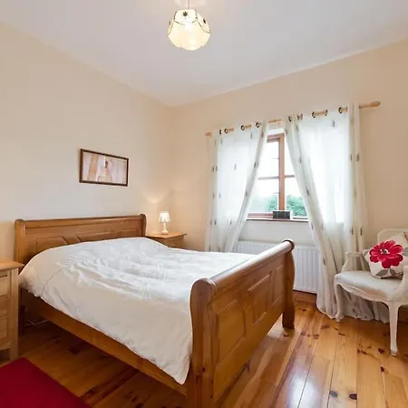 Ash House 3*