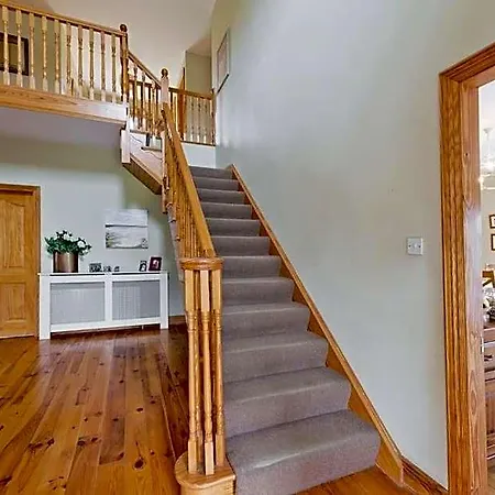 Ash House 3*