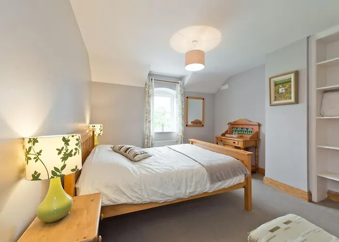 Ash House Nocleg ze śniadaniem 3*