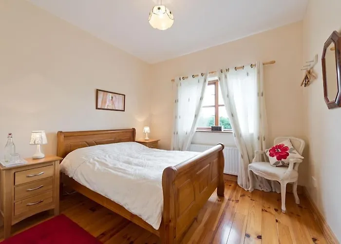 Ash House 3*
