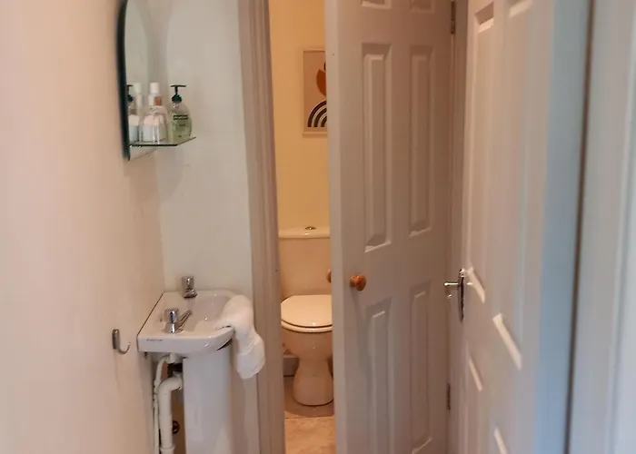 Ash House Nocleg ze śniadaniem 3*