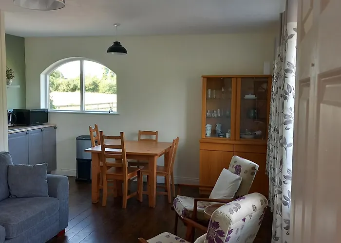 Ash House 3* Calverstown